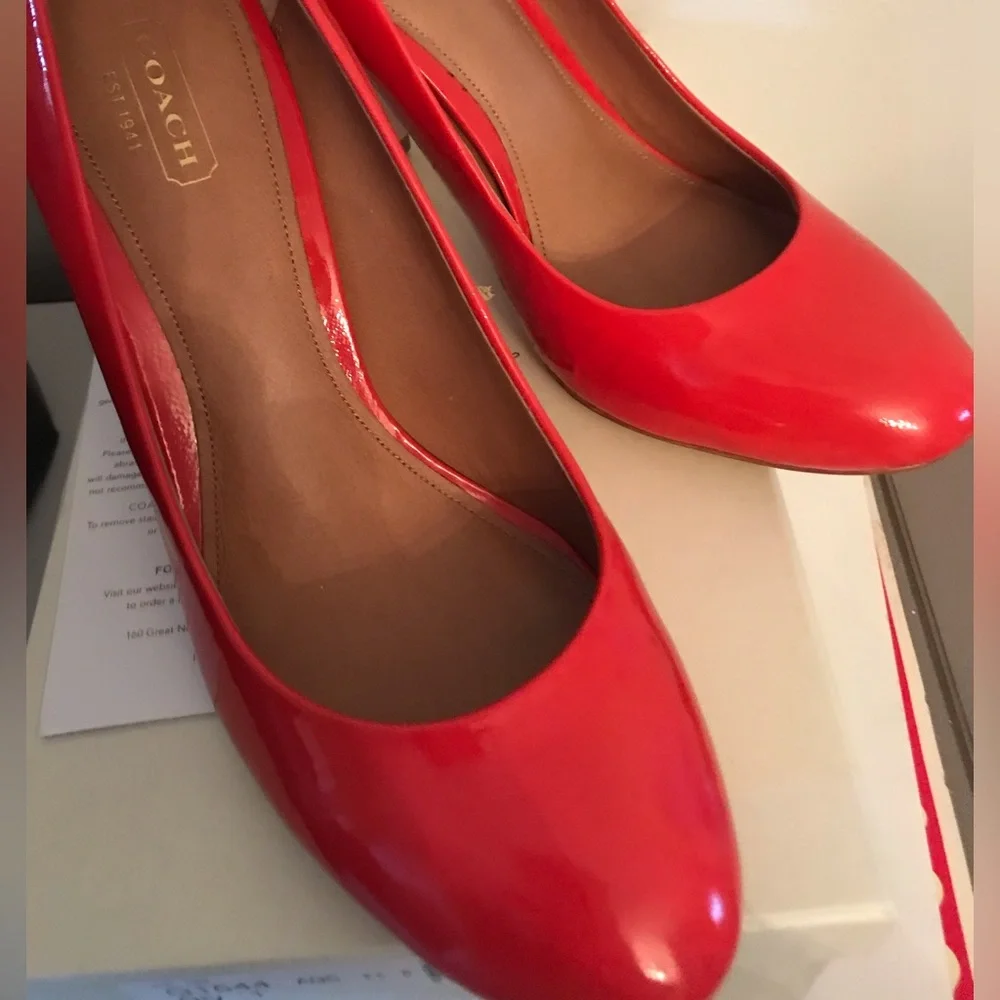 Authentic COACH Pumps heels Orange/Coral patten leather brown block heel 8.5B - Picture 3 of 16